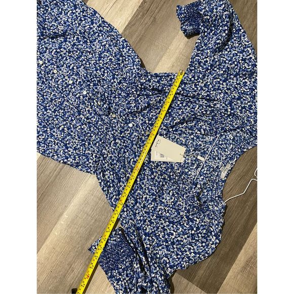 Rails NWT Eliza Drawstring Waist Dress "Ice Chrysanthemum", Size Medium, MP $238 - Picture 9 of 9